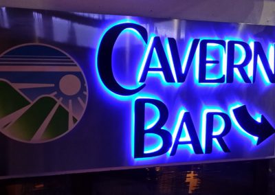 Enseigne led Tavern Bar à Morzine